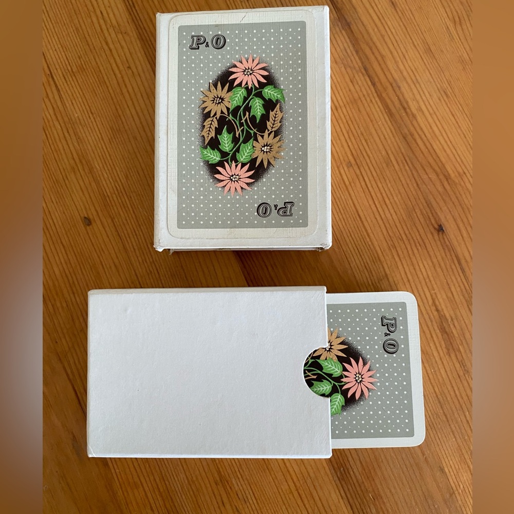 Vintage Floral Playing Cards Set. P&O Cruise line cards in Cardboard box Sleeve